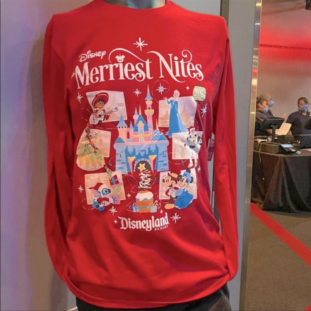 Disney’s Merriest Nights Limited Edition Long Sleeve Tee Size Medium